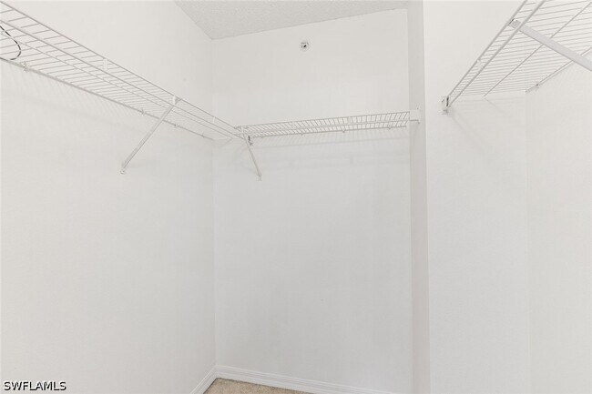 Building Photo - 8920 Colonnades Ct E