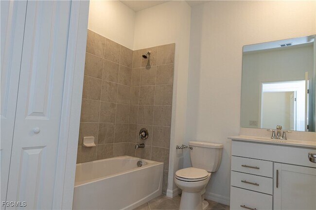 Building Photo - 16572 Kingwood Ln