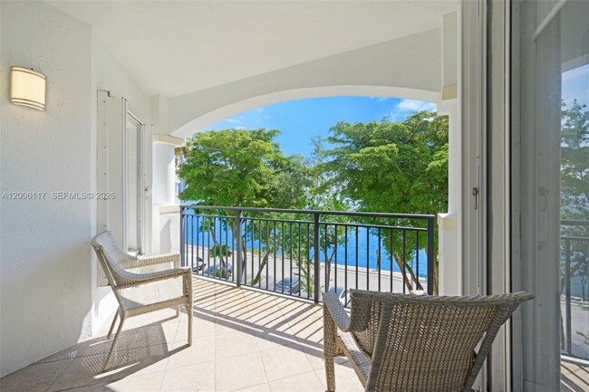 Building Photo - 3255 NE 184th St