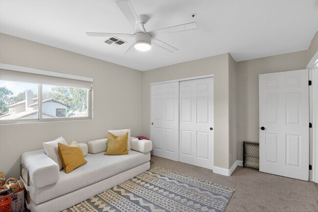 Building Photo - Spacious 4BR House in Scottsdale