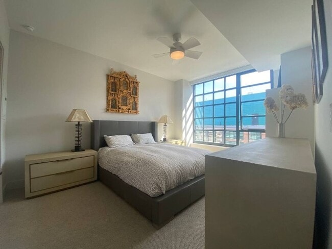 Building Photo - One of the Newest and Most Desirable Locations On the Wharf! Fully Furnished 1 Bed at the VIO! Av...