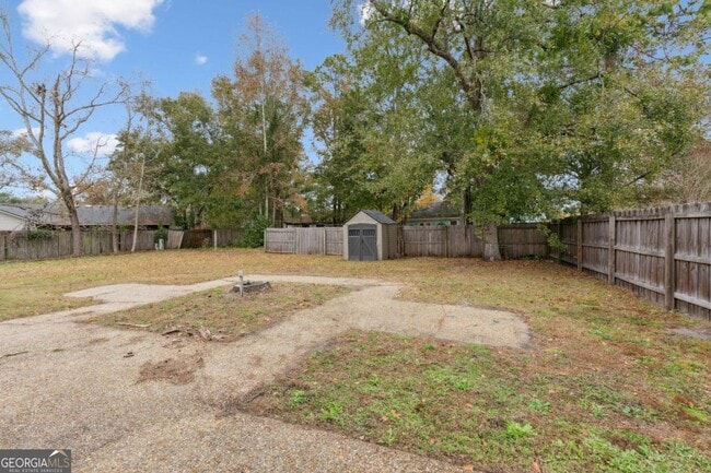 Building Photo - 132 N Woodvalley Dr