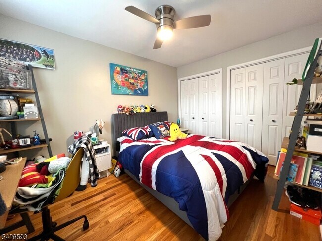 Building Photo - 100 Glenridge Ave