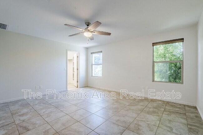 Building Photo - 3947 E Constitution Dr