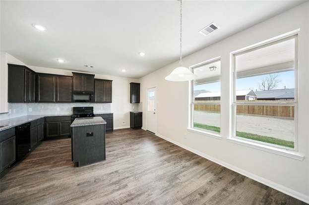 Building Photo - 13096 Laura Lake Dr