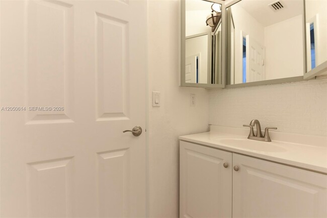 Building Photo - 781 Little Pine Dr