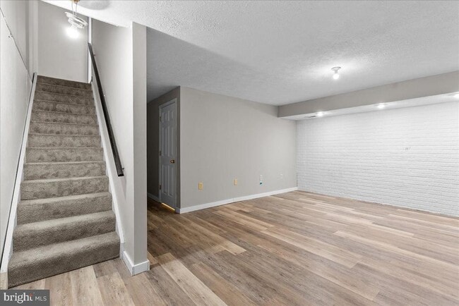 Building Photo - 229 Sherando Cir