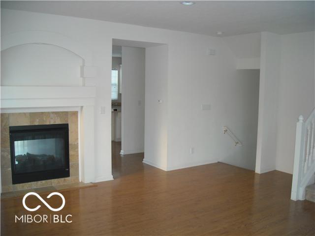 Building Photo - 998 3rd Ave NW