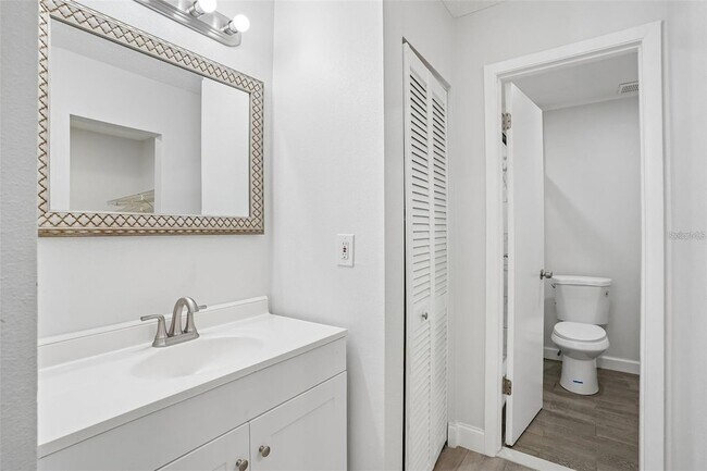 Building Photo - 546 Orange Dr