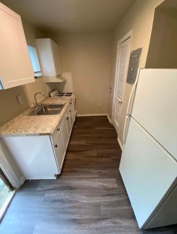 Building Photo - 2201 Williamsburg Rd