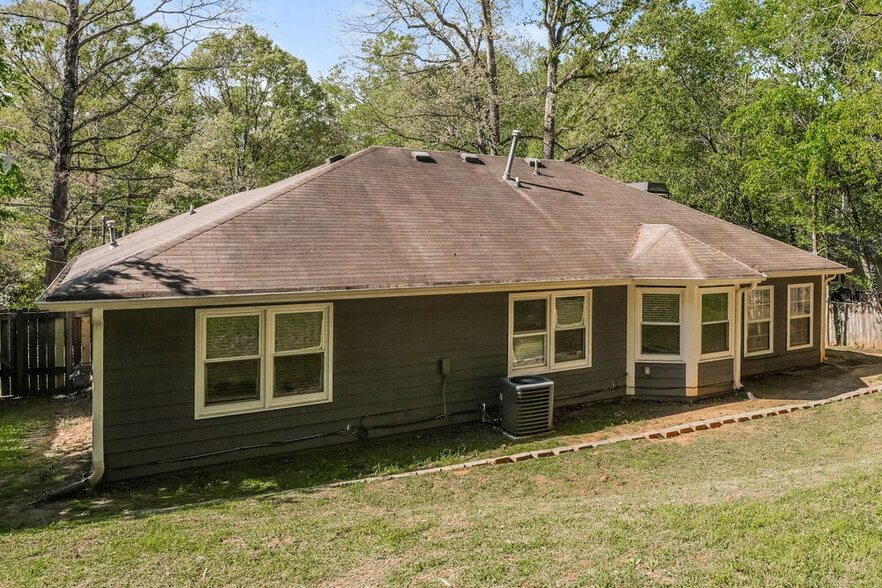 Building Photo - 1477 Cherry Hill Rd SW