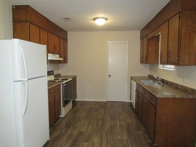 Building Photo - Nice home in Pace!
