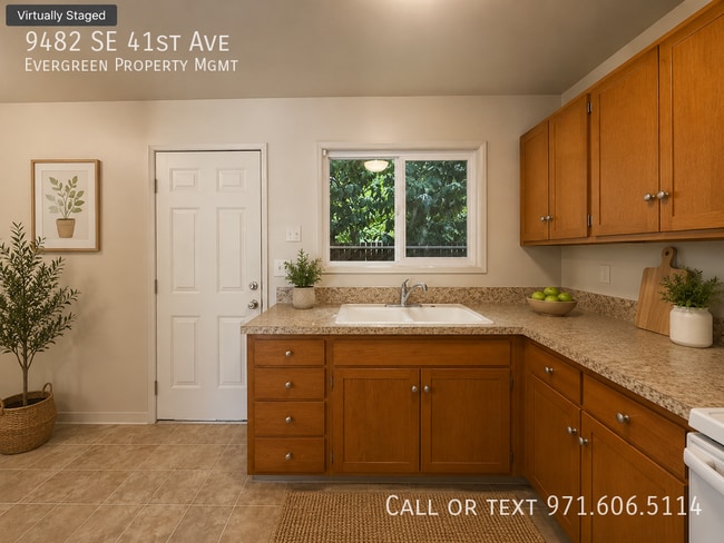 Building Photo - 9482 SE 41st Ave