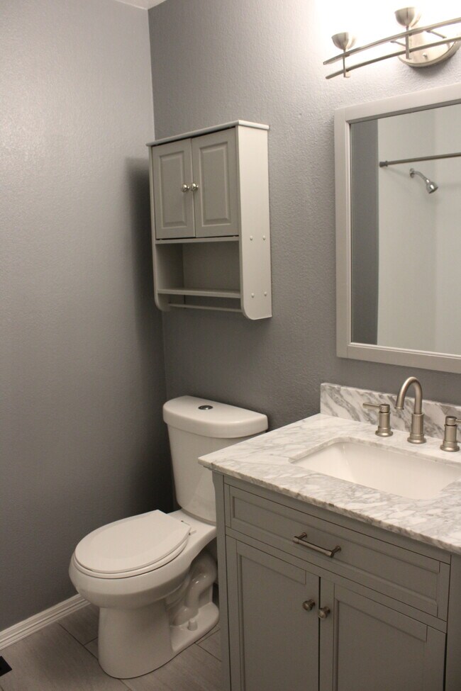 Building Photo - 6469 McNichols Ct