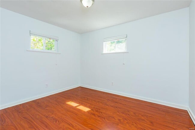 Building Photo - 5935 Victoria Ave