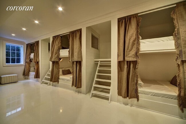 Building Photo - 187 Sayre's Path