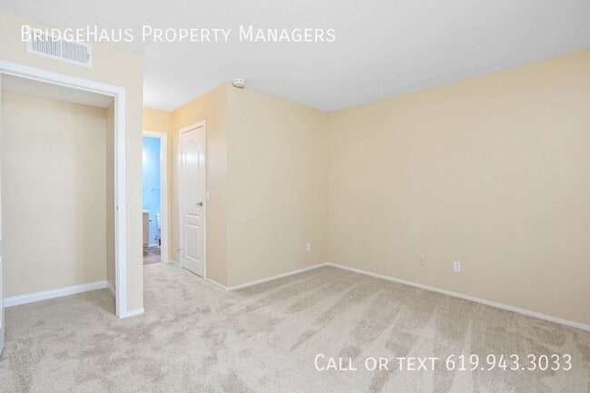 Building Photo - 12063 Alta Carmel Ct