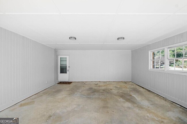 Building Photo - 4083 Cedar Knoll Dr