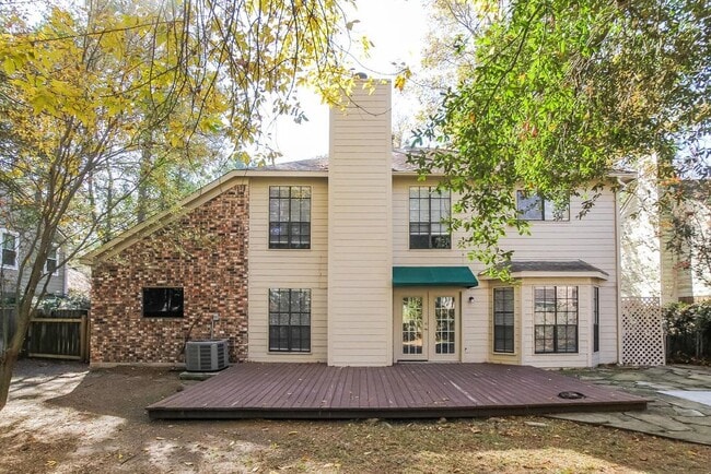 Building Photo - 30 Sylvan Forest Dr
