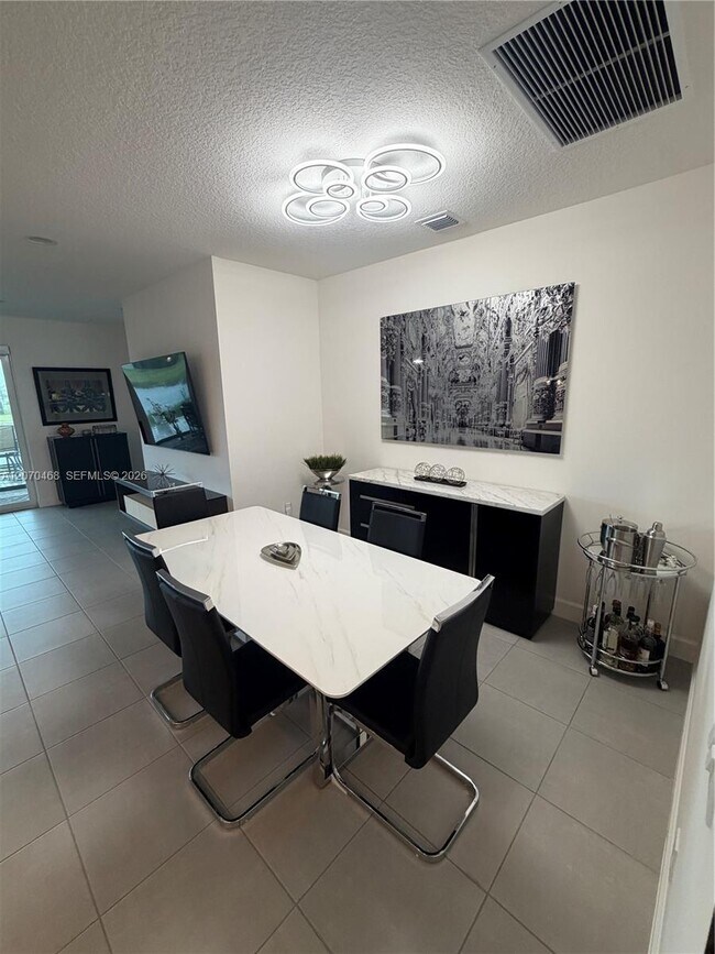 Building Photo - 13542 SW Oceanus Blvd