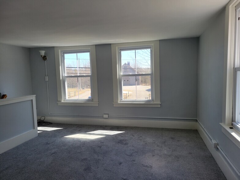 Building Photo - 106 Emerson Ave