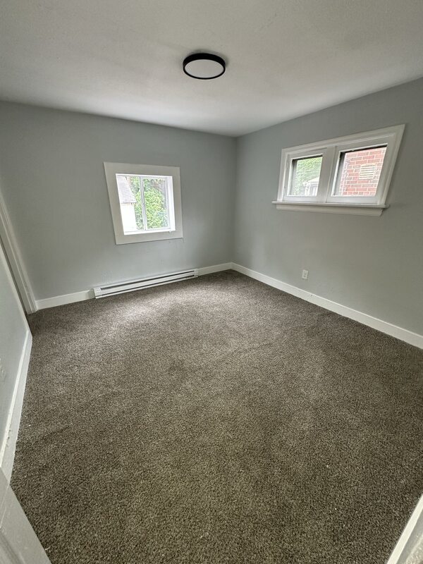 Building Photo - 5088 Queens Ave