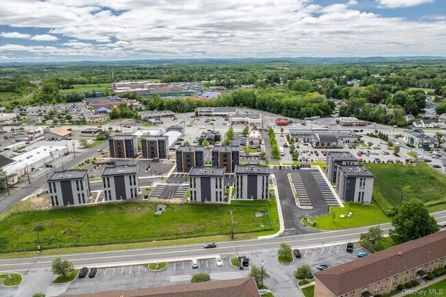 Building Photo - 6 Giada Ln