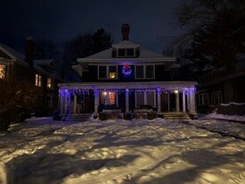 Building Photo - 104 Manning Blvd