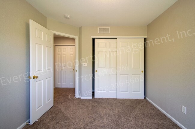 Building Photo - 3326 Warren Farm Dr