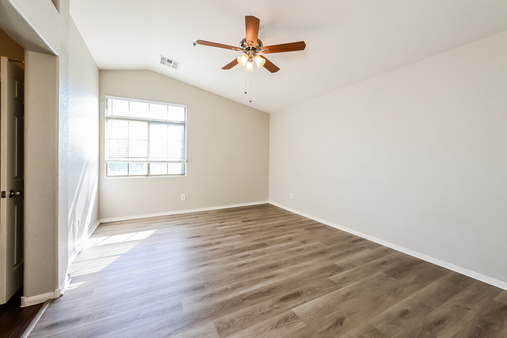 Building Photo - 6417 Pine Willows Ct