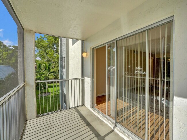 Building Photo - 3000 Riverside Dr