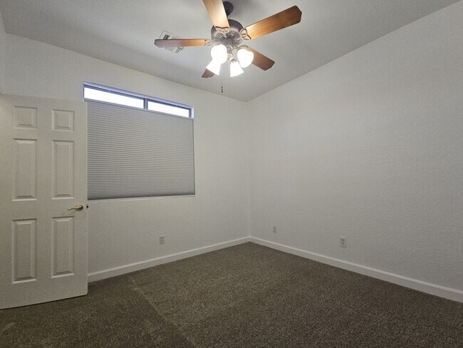 Building Photo - 1701 E Kramer St