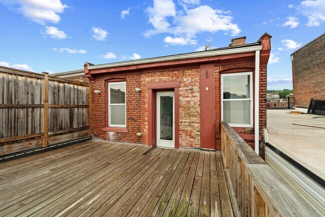 Building Photo - 5169 Butler St