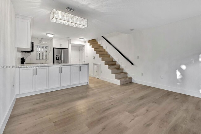 Building Photo - 3130 Bird Ave