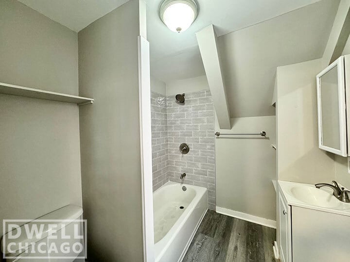 Building Photo - 1154 W 17th St