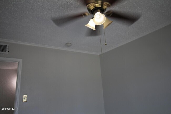 Building Photo - 906 Geronimo Dr
