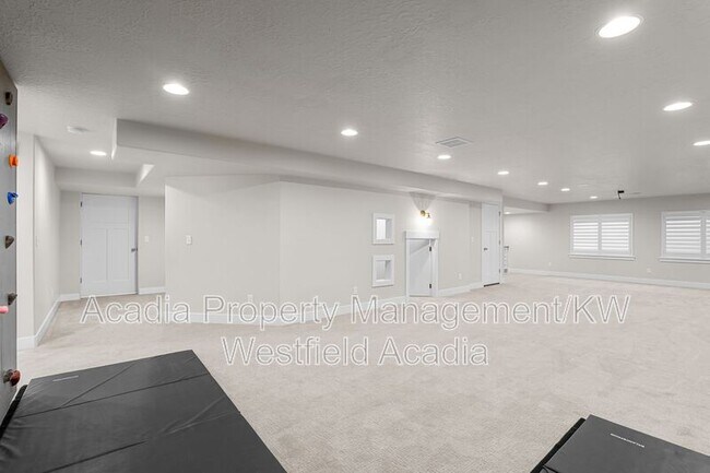 Building Photo - 1457 S Canyon View Dr