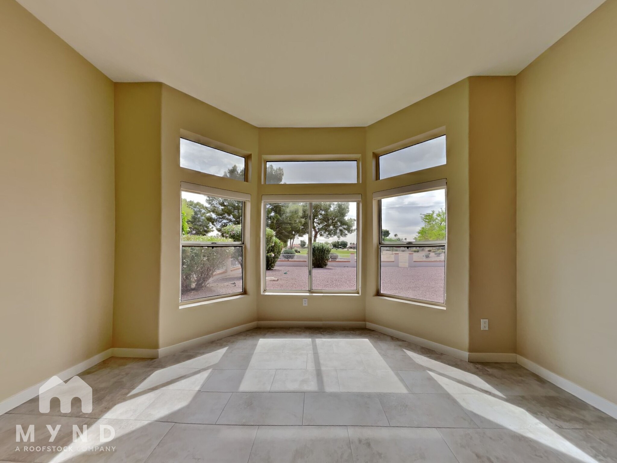 Building Photo - 21405 N 159th Dr
