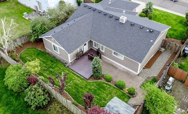 Building Photo - 4-Bedroom, 2-Bathroom Rambler with Beautiful Features and Mountain Views!