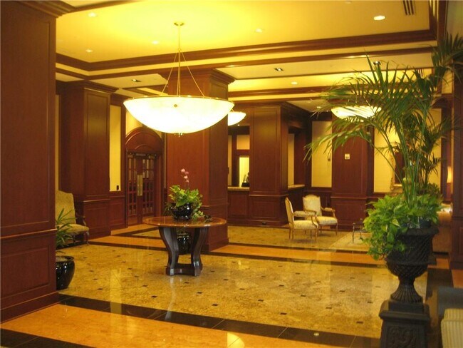 Building Photo - 195 14th St NE