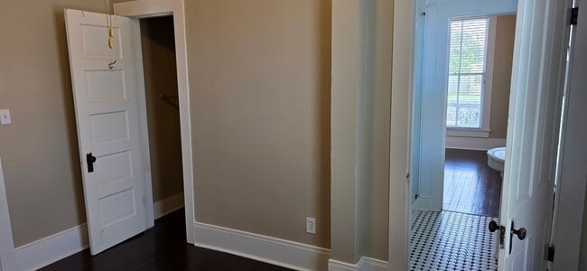 Building Photo - 4510 Avenue R 1/2