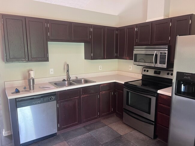 Building Photo - 6237 Rexburg Dr