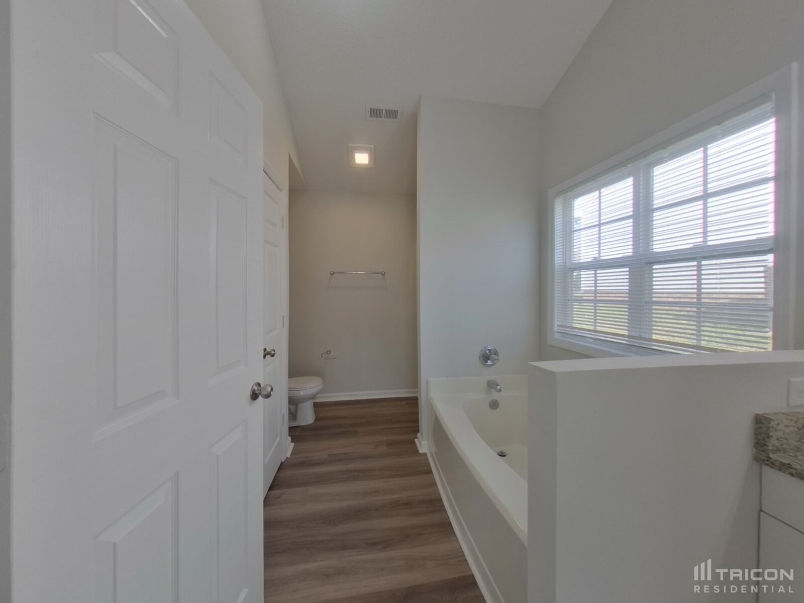 Building Photo - 3600 Amos Dr