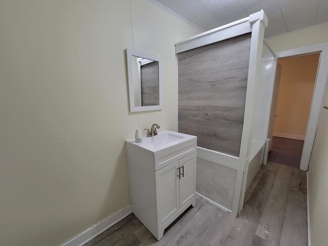 Building Photo - 14212 Shields Bridge Rd