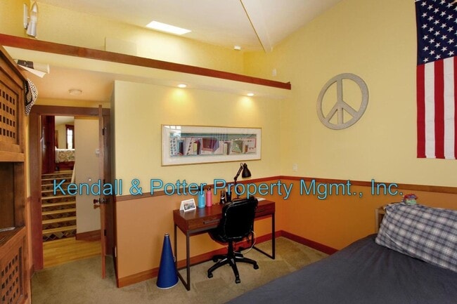 Building Photo - 508 Escalona Dr