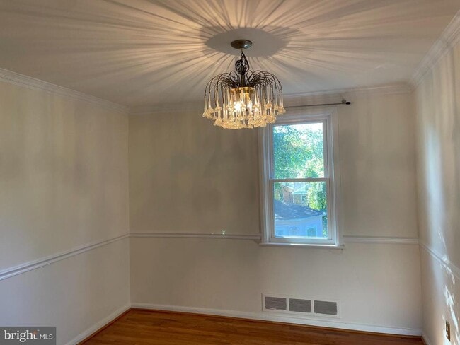 Building Photo - 610 Ritchie Ave