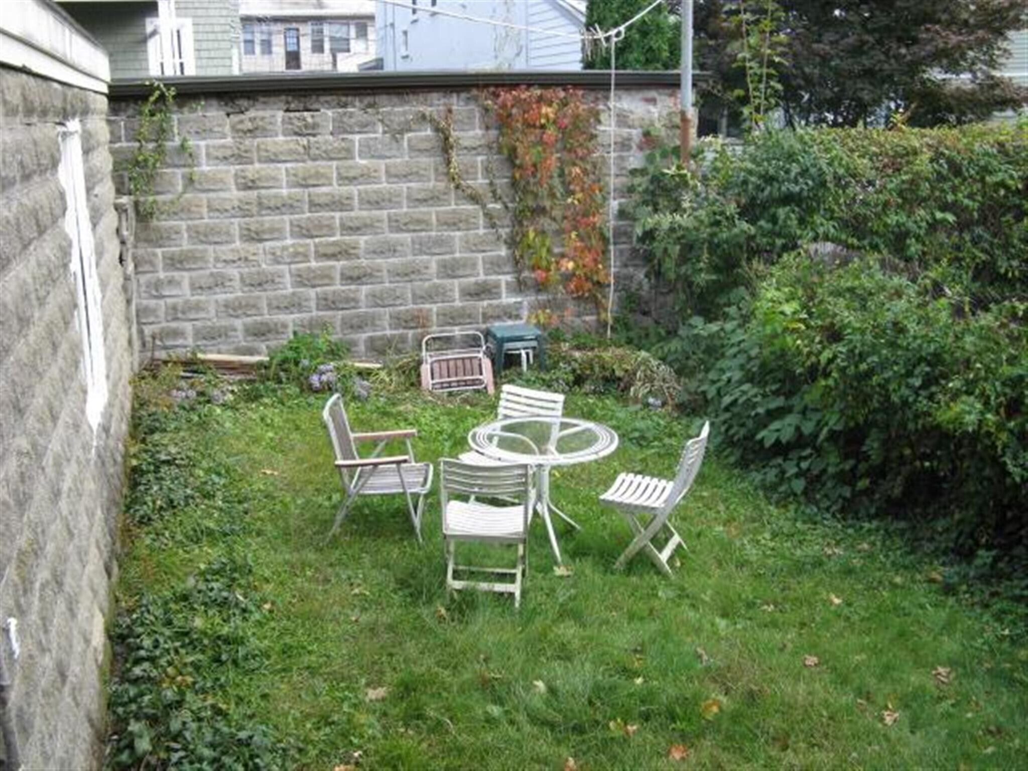 Building Photo - 110 W Quincy St