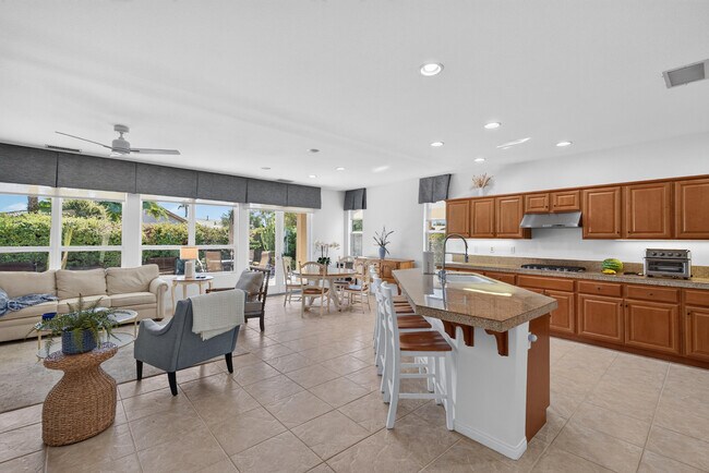 Building Photo - 60440 Juniper Ln