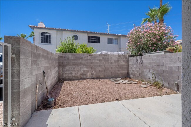 Building Photo - 8216 Diamond Star Ct