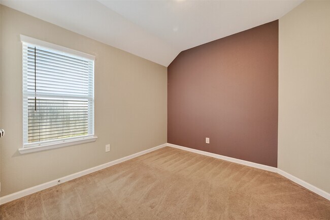 Building Photo - 5403 Tourmaline Wy